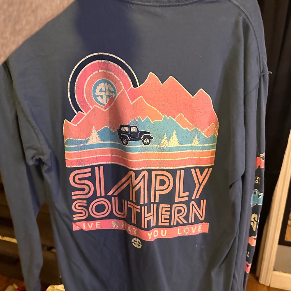 cute mountain shirt !